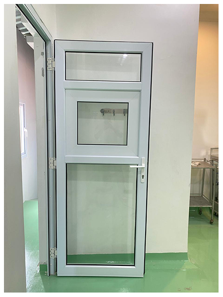 Pintu Swing Kombinasi Jendela Tengah 2